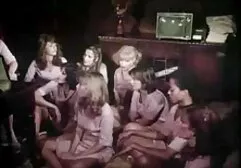 若い女性を反映してホームの新鮮なblowjobからの不正な子ども 無料 エロ ラブラブ