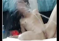 男は彼女の濡れた膣に浸透する熟女のベッドで目を覚ます らぶらぶ セックス 動画