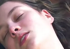 男の前で胸の女の子を犯したNigga masturbating エロ ラブラブ 動画