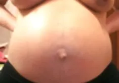 巨乳の間の道の上の大人のおばさん ラブラブ エロ アニメ