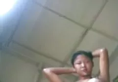 美しい女の子は彼女の恋人と遊びたいです 無料 エロ 動画 ラブラブ