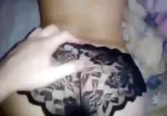 脂肪の女の子に乗る熱い人形にタイトなコルセット ラブラブ 素人 動画