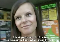 小さなふれる女の子は非常に高揚の友人でした ラブラブ 子作り 動画